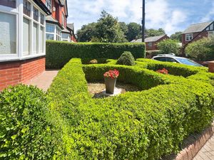 Front garden- click for photo gallery